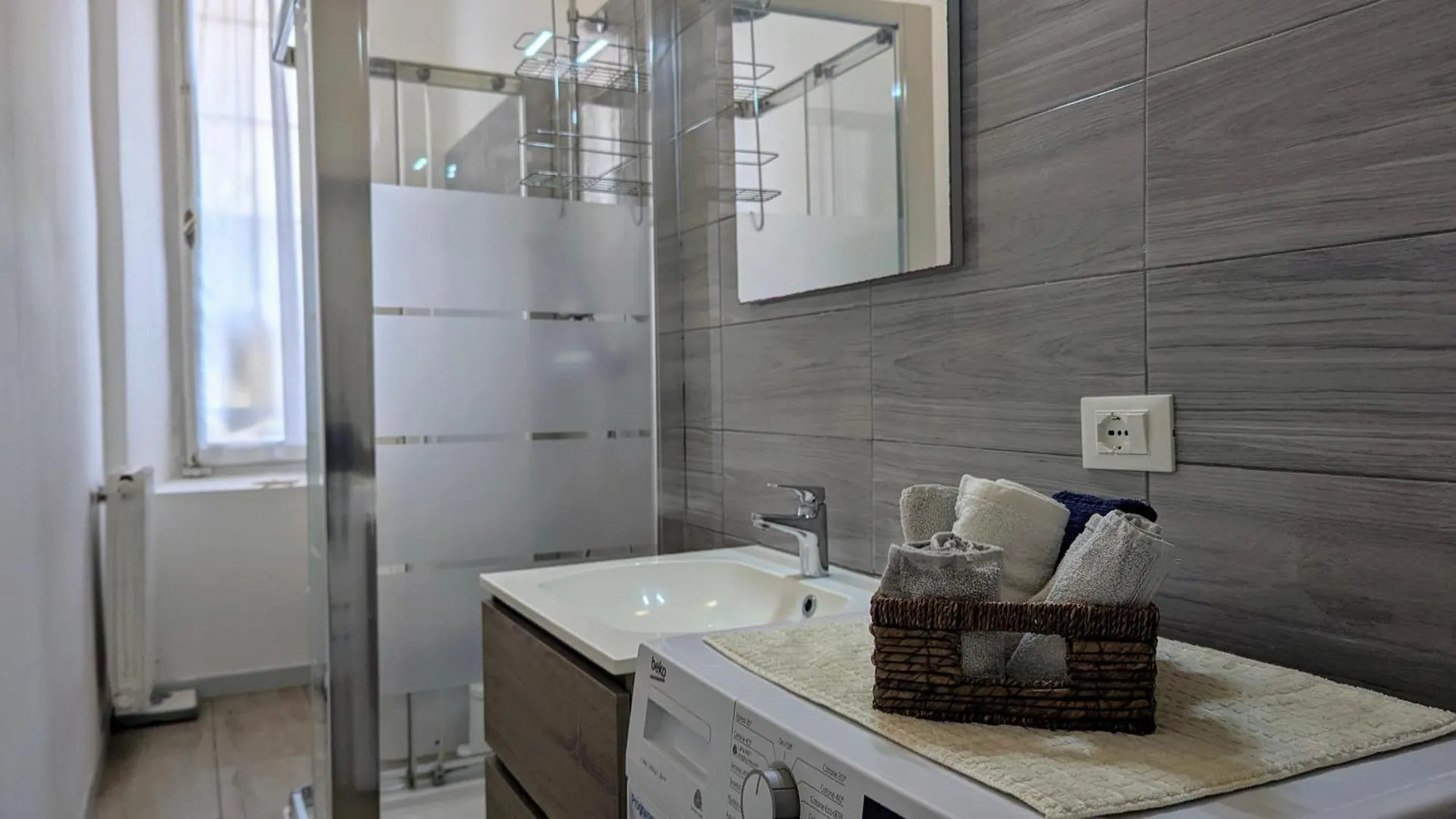 Vivimihome - Oasi Verona Spazio Comfort E Relax 0*,